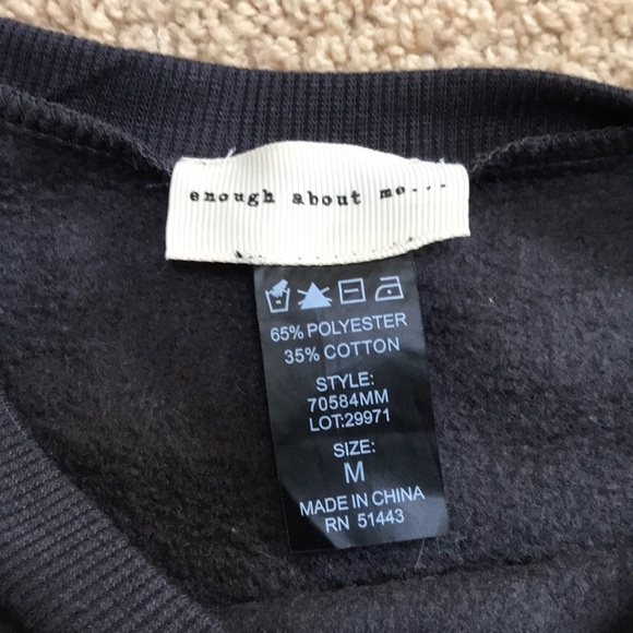 Enough about me Size M cropped fleece line top - Picture 5 of 9